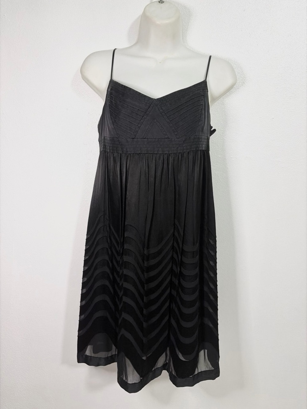 BCBGMaxAzria Black Silk Slip Dress Geometric Pleated Size 2
